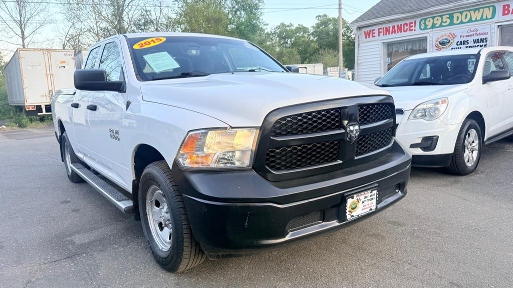 RAM 1500 Tradesman Quad Cab 4WD 2015