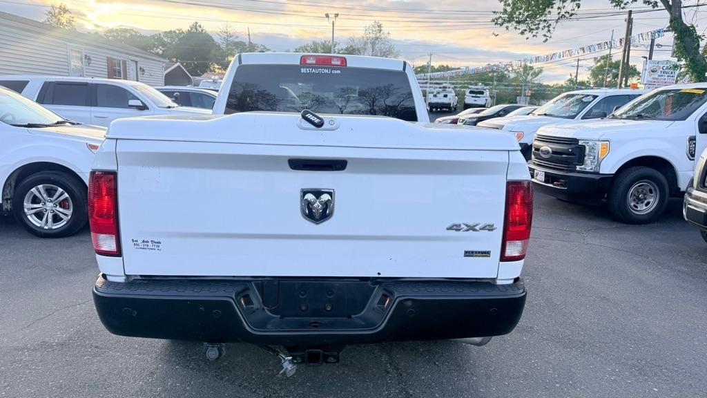 RAM 1500 Tradesman Quad Cab 4WD 2015