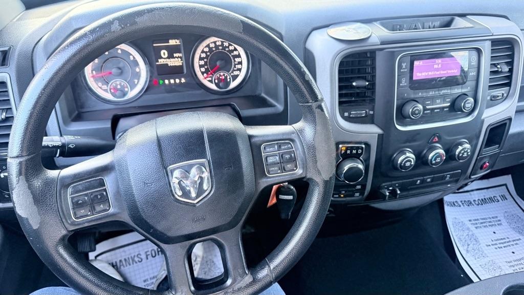 RAM 1500 Tradesman Quad Cab 4WD 2015