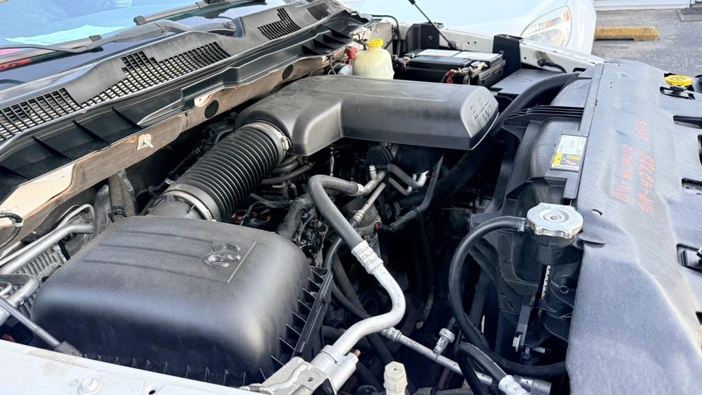 RAM 1500 Tradesman Quad Cab 4WD 2015