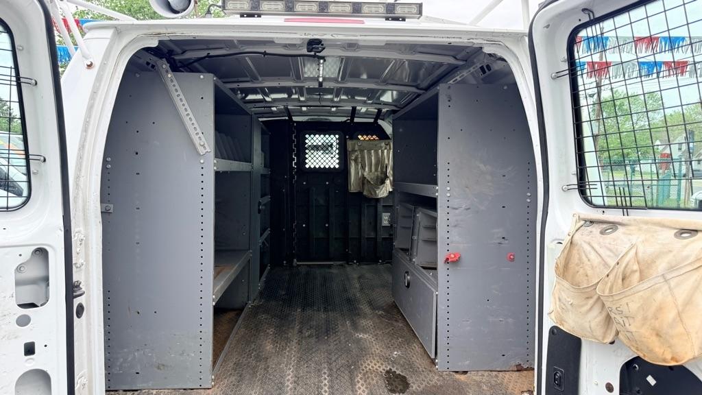 Ford Econoline E-350 Super Duty 2013