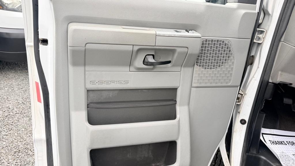 Ford Econoline E-350 Super Duty 2013
