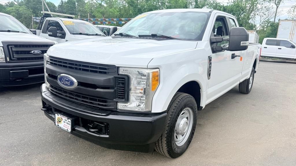 Ford F-250 SD XL SuperCab 2WD 2017