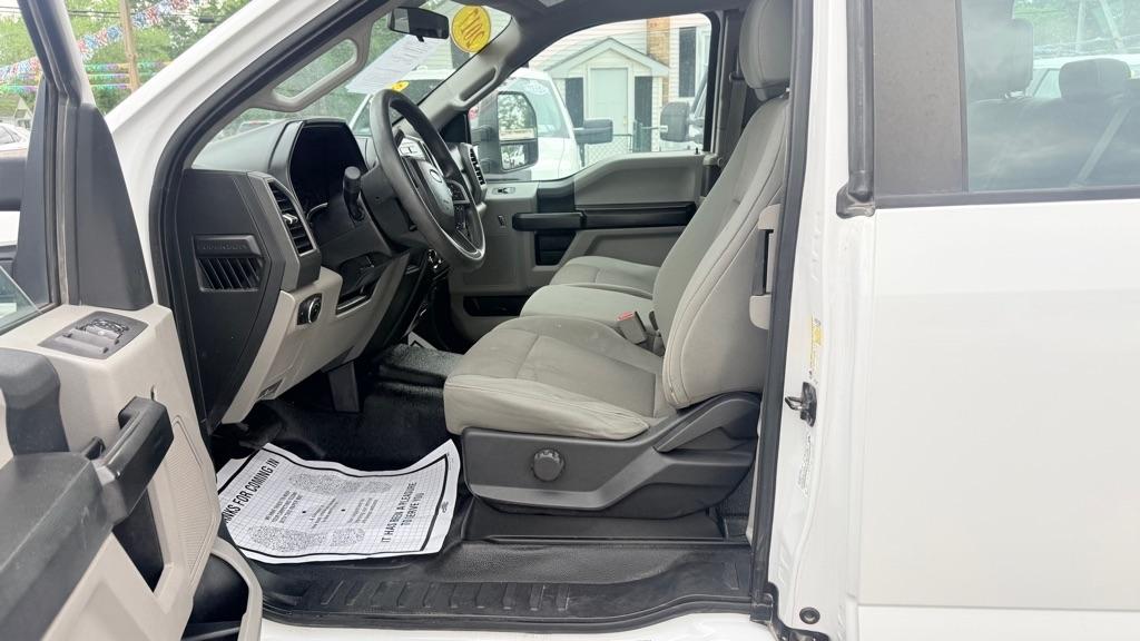 Ford F-250 SD XL SuperCab 2WD 2017