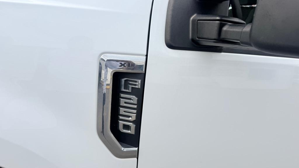 Ford F-250 SD XL SuperCab 2WD 2017