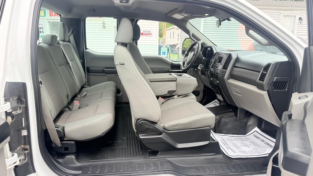 Ford F-250 SD XL SuperCab 2WD 2017