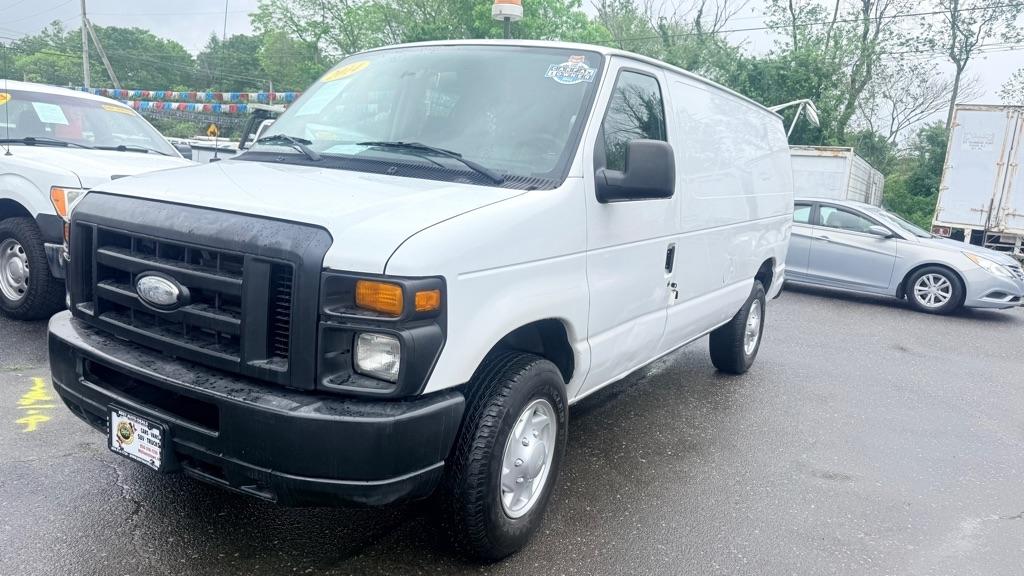 Ford Econoline E-350 Super Duty 2014
