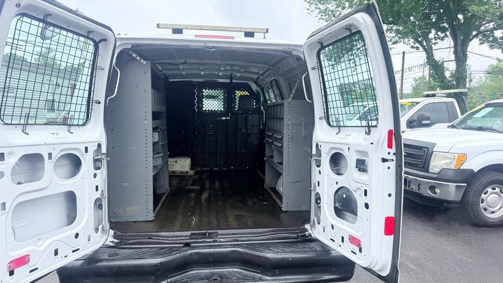 Ford Econoline E-350 Super Duty 2014