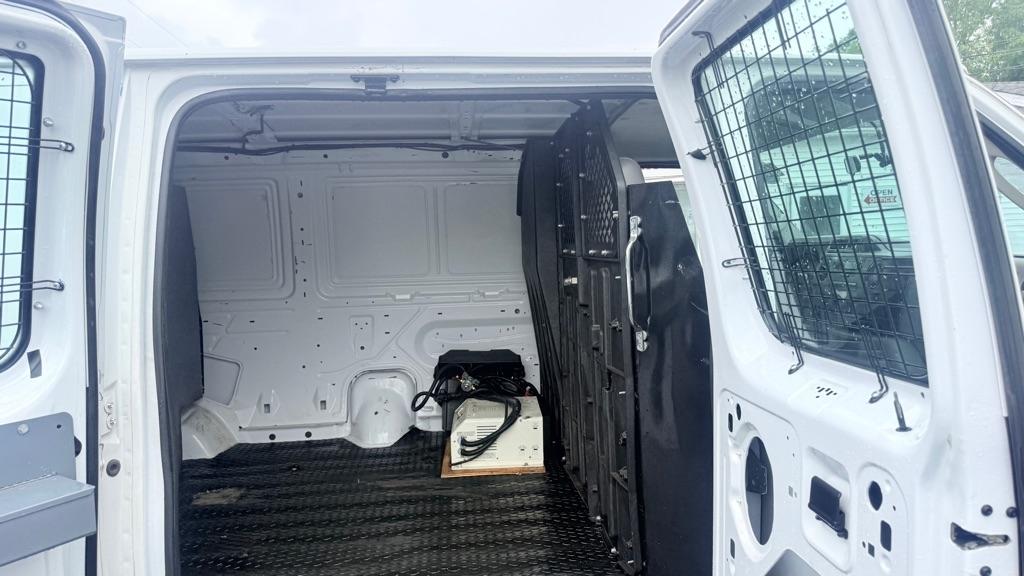 Ford Econoline E-350 Super Duty 2014