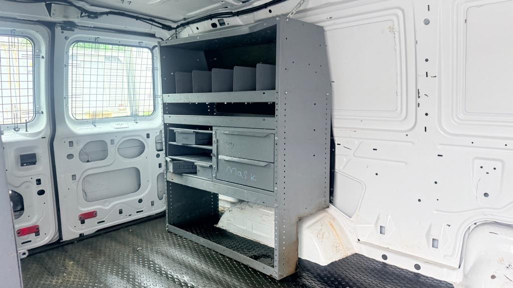 Ford Econoline E-350 Super Duty 2014