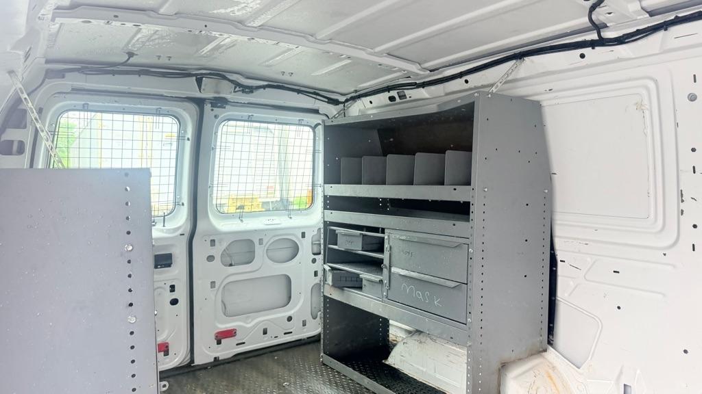 Ford Econoline E-350 Super Duty 2014