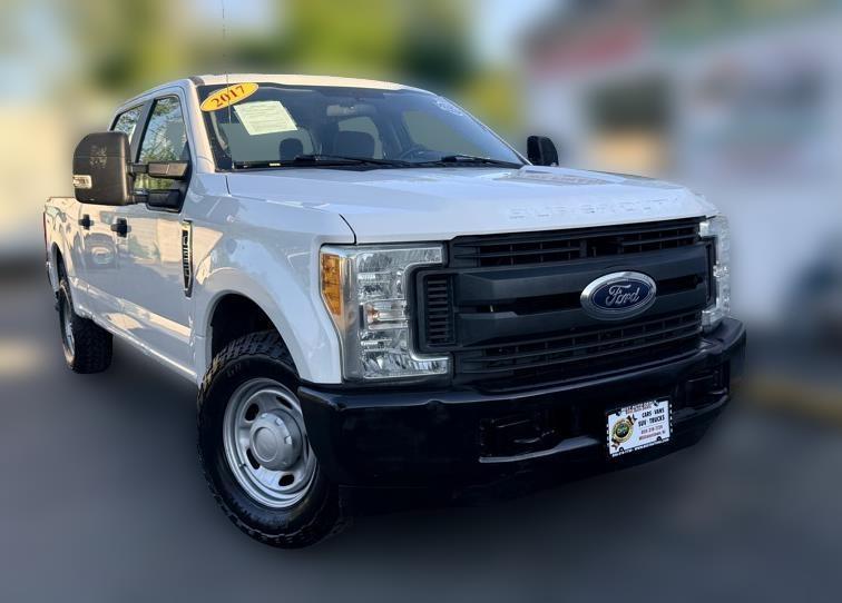 2017 Ford F-250 SD King Ranch 2WD Crew Cab 8' Box