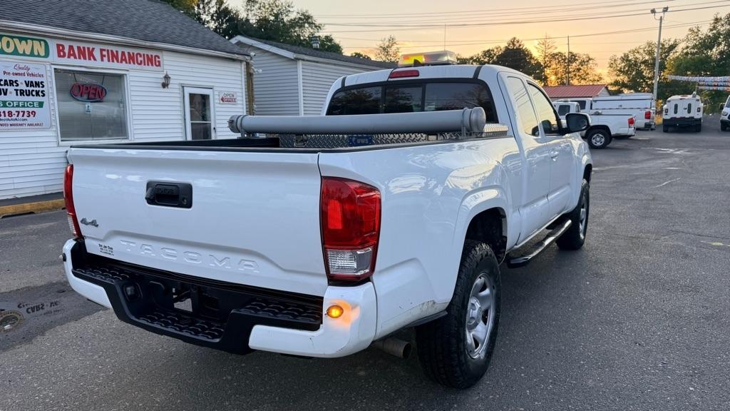 Toyota Tacoma SR5 Access Cab I4 6AT 4WD 2016