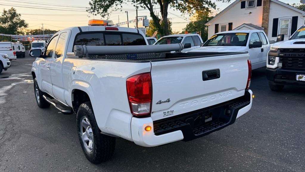 Toyota Tacoma SR5 Access Cab I4 6AT 4WD 2016