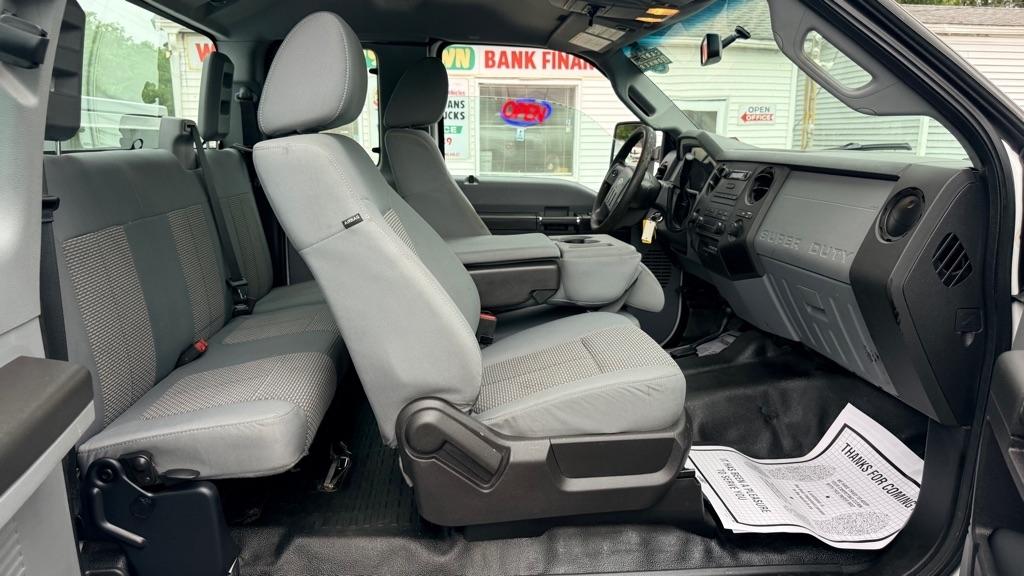 Ford F-250 SD XL SuperCab 4WD 2016