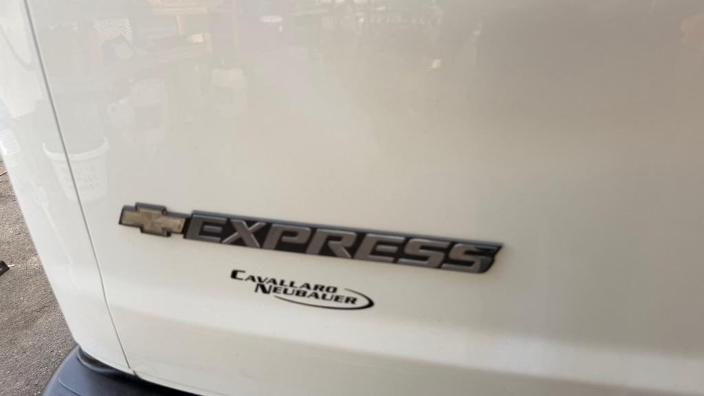Chevrolet Express LT 3500 2017