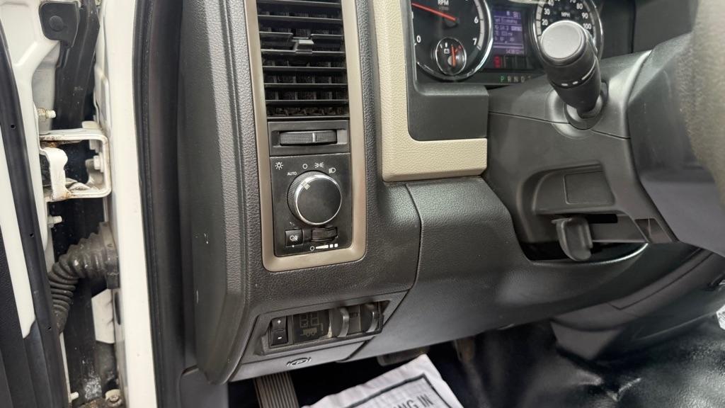Dodge 1500 ST Quad Cab 2WD 2012