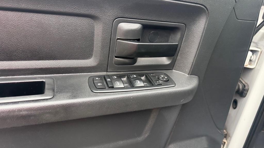 Dodge 1500 ST Quad Cab 2WD 2012