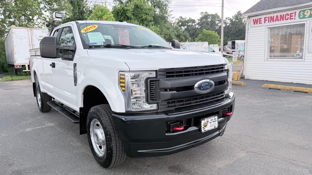 Ford F-250 SD XL SuperCab 4WD 2019