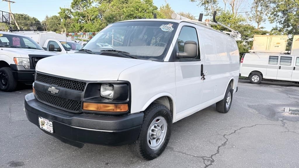 Chevrolet Express RWD 2500 135" 2011