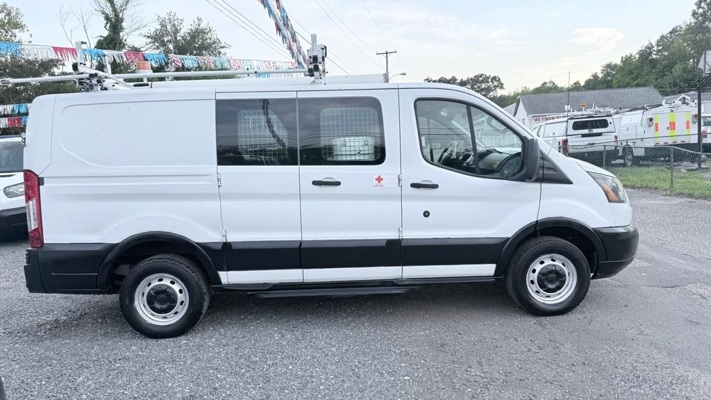 Ford Transit 250 Van Low Roof 60/40 Pass.130-in. WB 2016