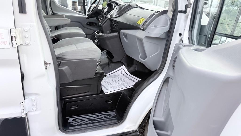 Ford Transit 250 Van Low Roof 60/40 Pass.130-in. WB 2016