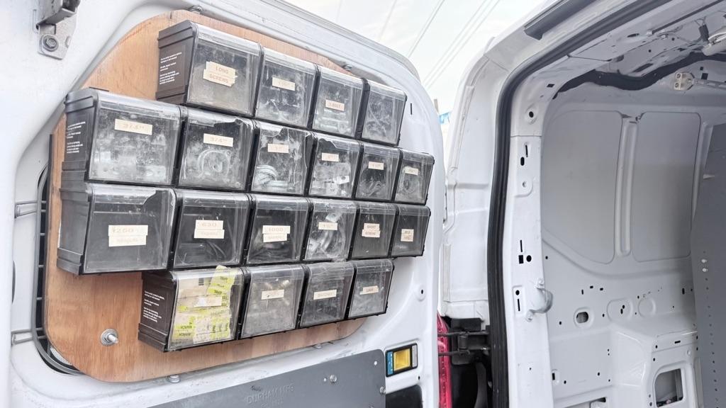 Ford Transit 250 Van Low Roof 60/40 Pass.130-in. WB 2016