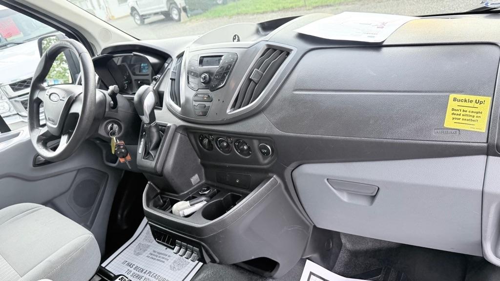 Ford Transit 250 Van Low Roof 60/40 Pass.130-in. WB 2016
