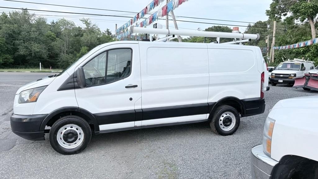 Ford Transit 250 Van Low Roof 60/40 Pass.130-in. WB 2016