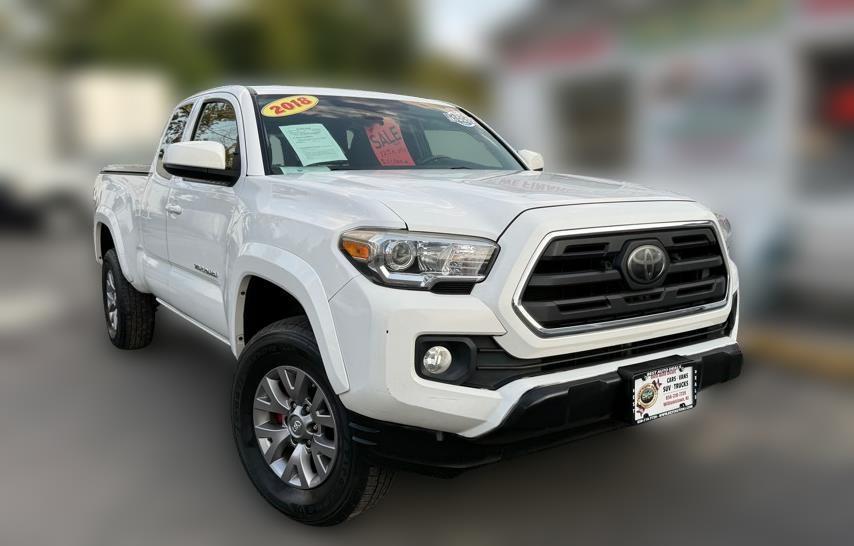 2018 Toyota Tacoma SR5 Access Cab 6' Bed V6 4x4 AT (Natl)