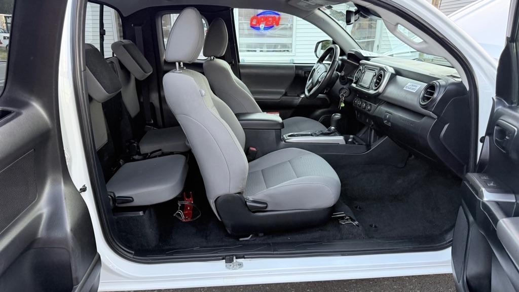Toyota Tacoma SR5 Access Cab 6' Bed V6 AT (Natl) 2019