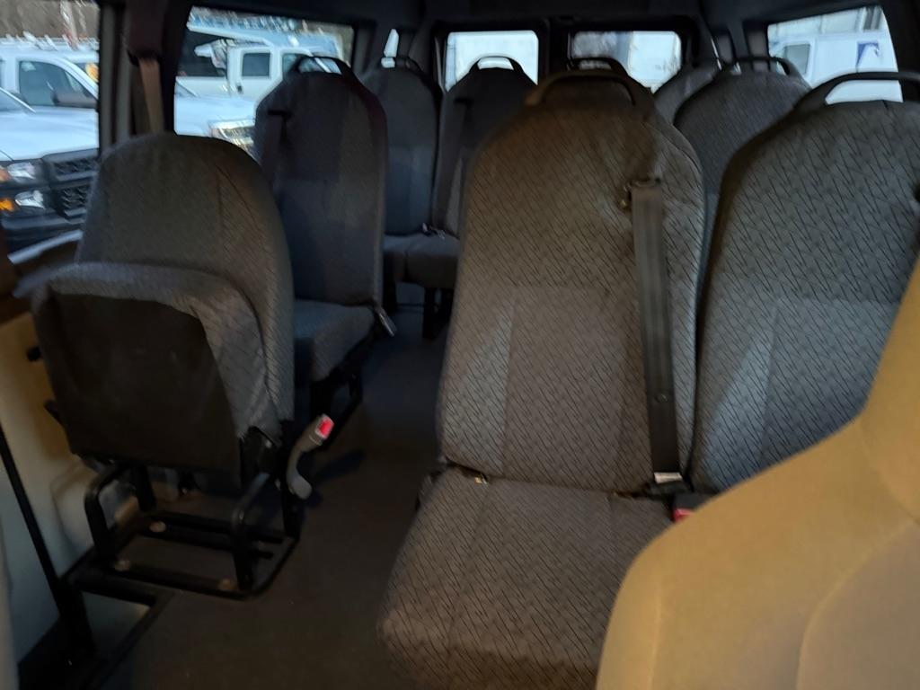 Ford Econoline E-250 Ext Commercial 2010