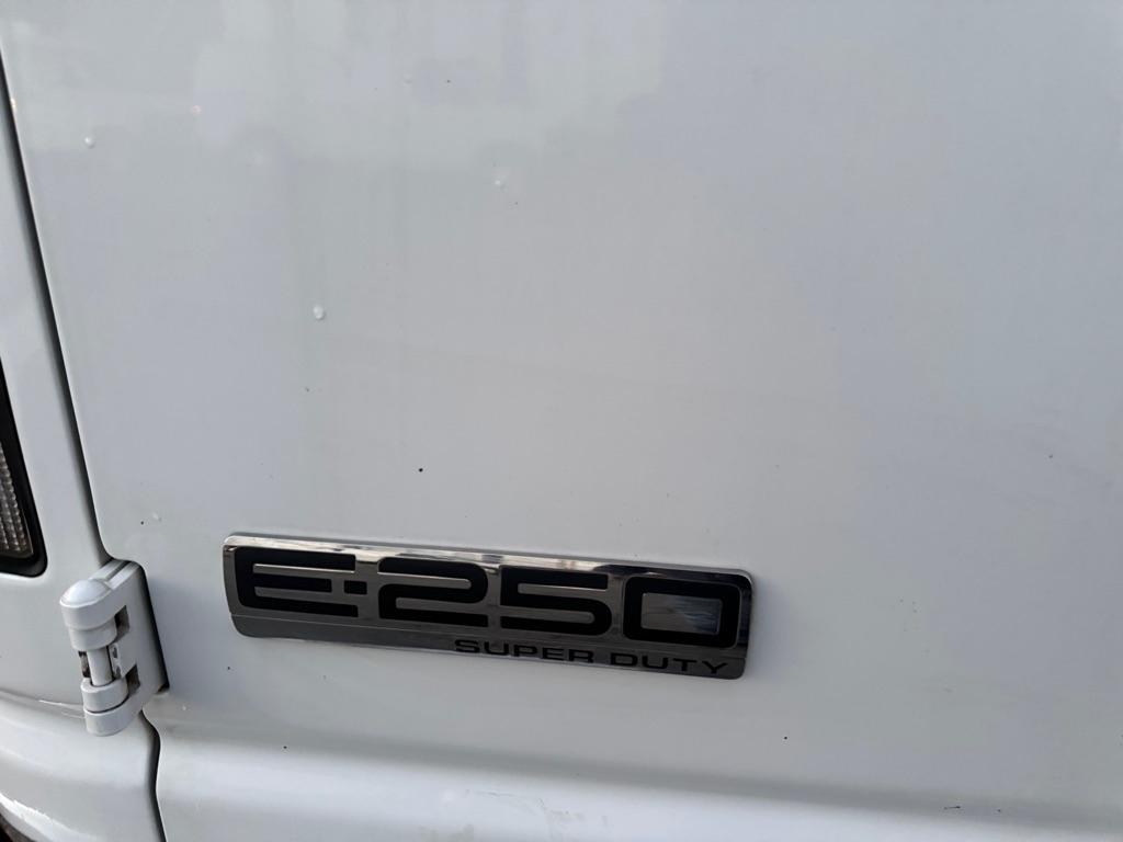 Ford Econoline E-250 Ext Commercial 2010