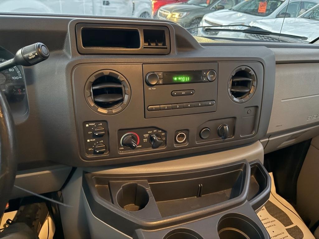 Ford Econoline E-250 Ext Commercial 2010