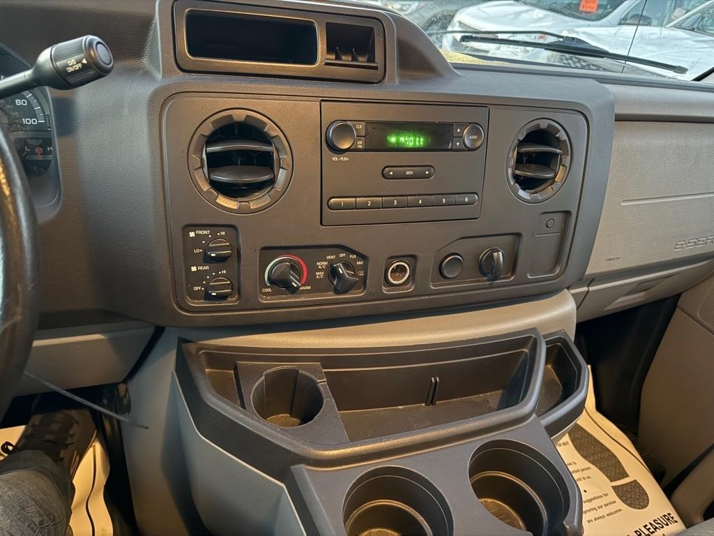 Ford Econoline E-250 Ext Commercial 2010