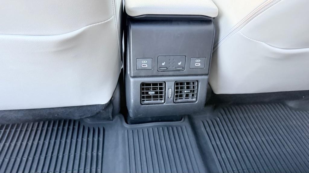Toyota BZ4X XLE AWD (Natl) 2023