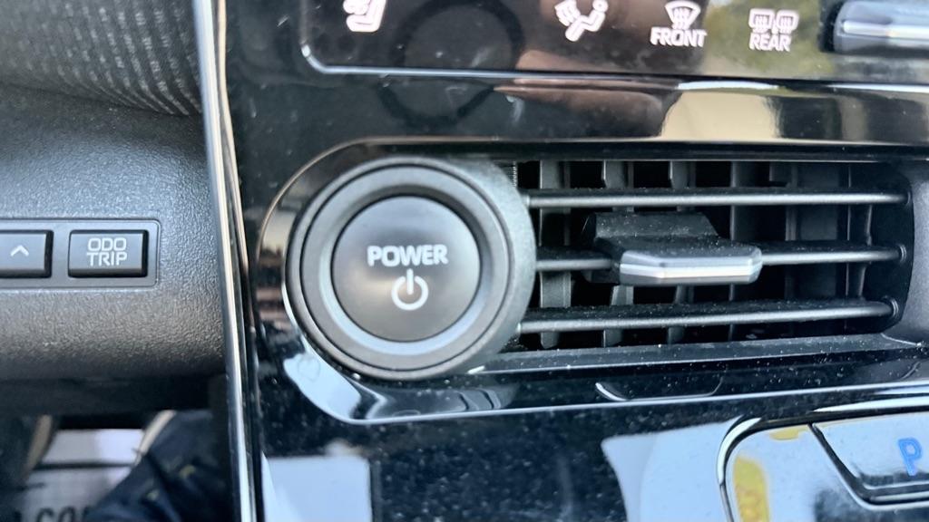 Toyota BZ4X XLE AWD (Natl) 2023