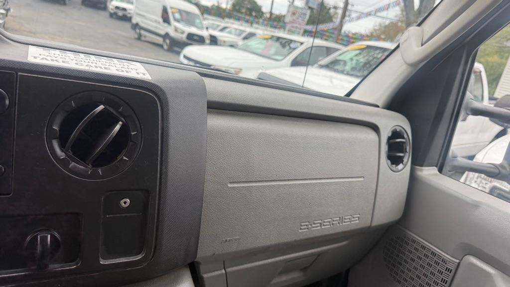Ford Econoline E450 2015