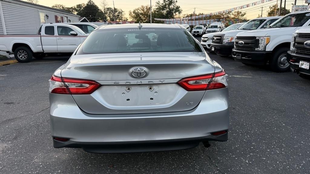 Toyota Camry LE Auto (Natl) 2020