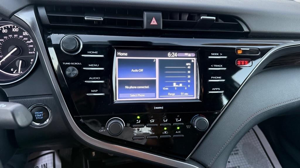 Toyota Camry LE Auto (Natl) 2020