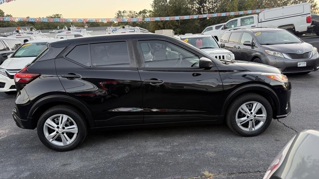 Nissan Kicks S FWD 2022