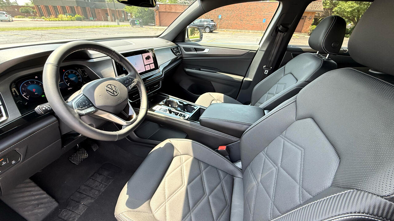 Volkswagen Atlas Cross Sport SE w/Technology 2025 Volkswagen Atlas Cross Sport SE w/Technology 2025