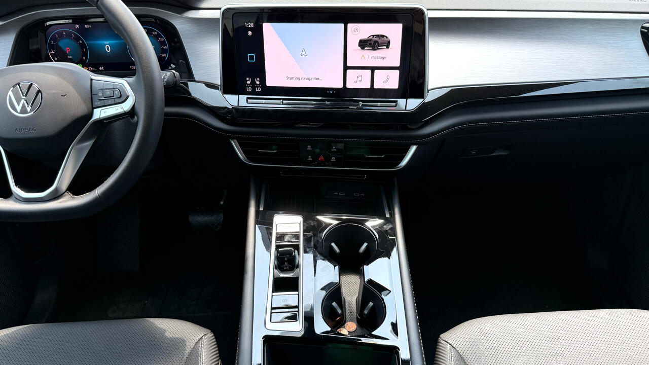 Volkswagen Atlas Cross Sport SE w/Technology 2025 Volkswagen Atlas Cross Sport SE w/Technology 2025