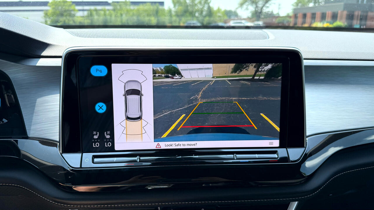 Volkswagen Atlas Cross Sport SE w/Technology 2025 Volkswagen Atlas Cross Sport SE w/Technology 2025