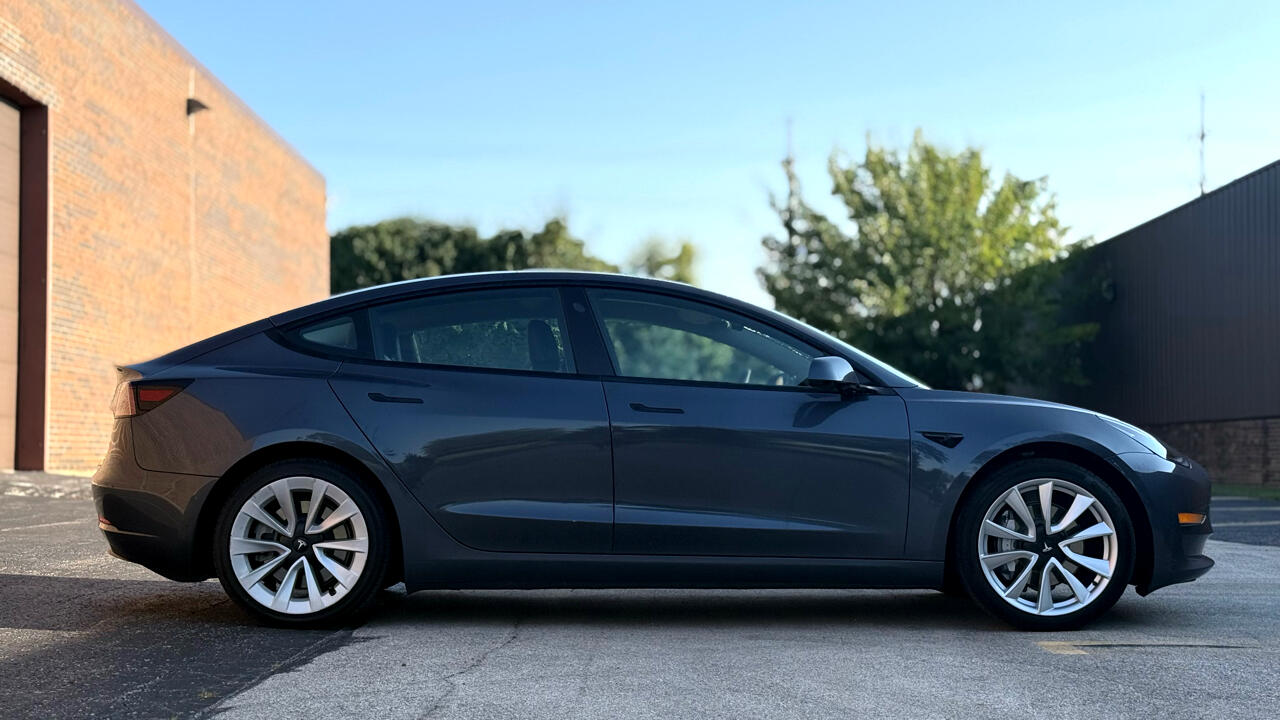 Tesla Model 3 Standard Range Plus 2022 Tesla Model 3 Standard Range Plus 2022