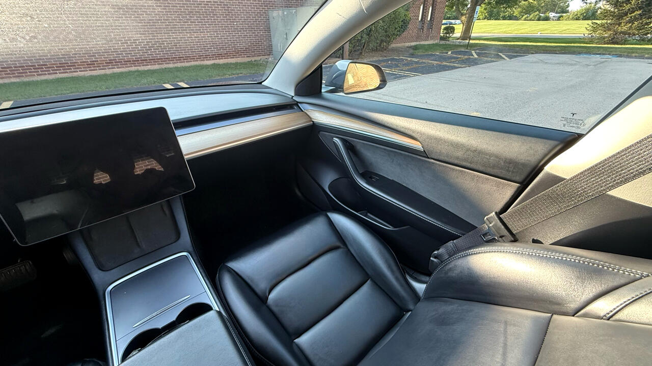 Tesla Model 3 Standard Range Plus 2022 Tesla Model 3 Standard Range Plus 2022