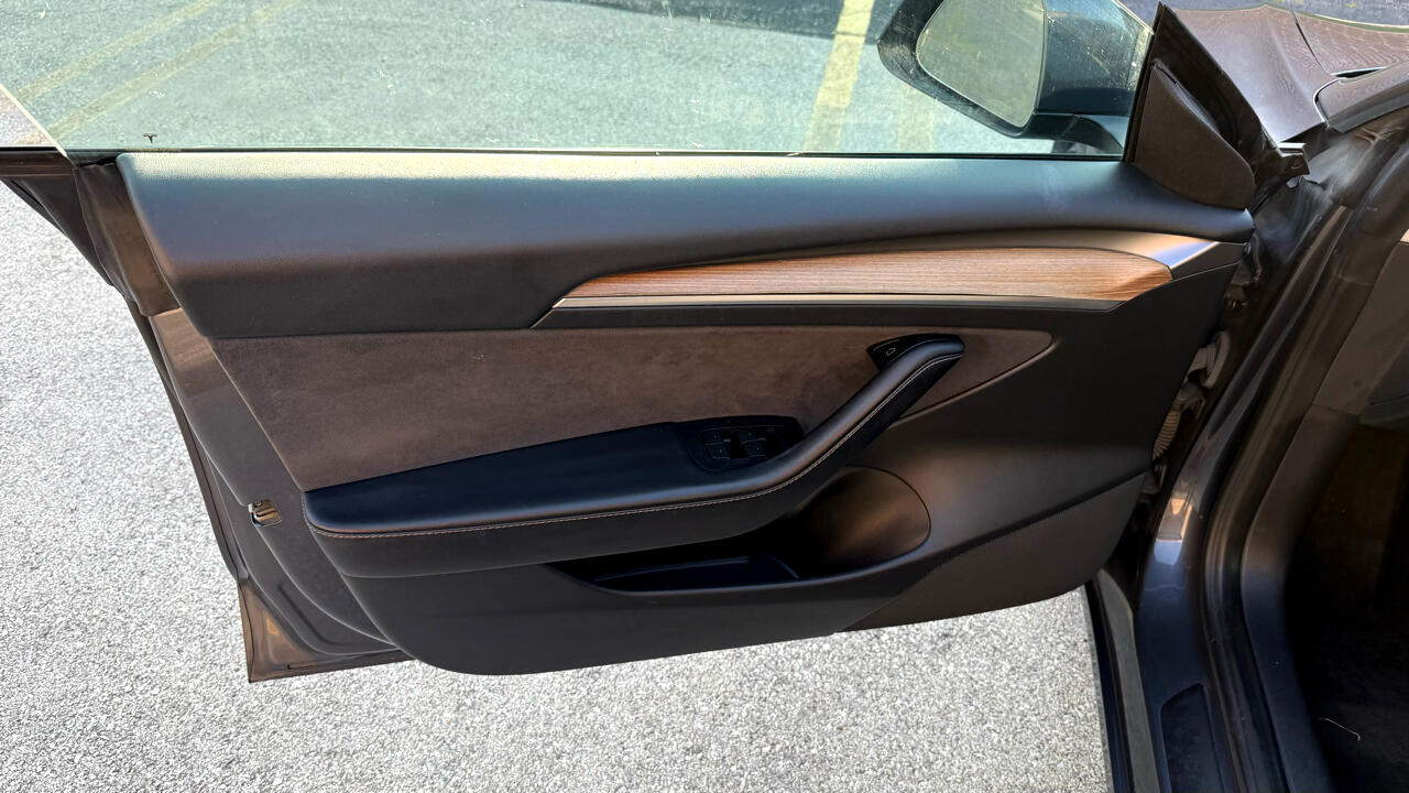 Tesla Model 3 Standard Range Plus 2022 Tesla Model 3 Standard Range Plus 2022