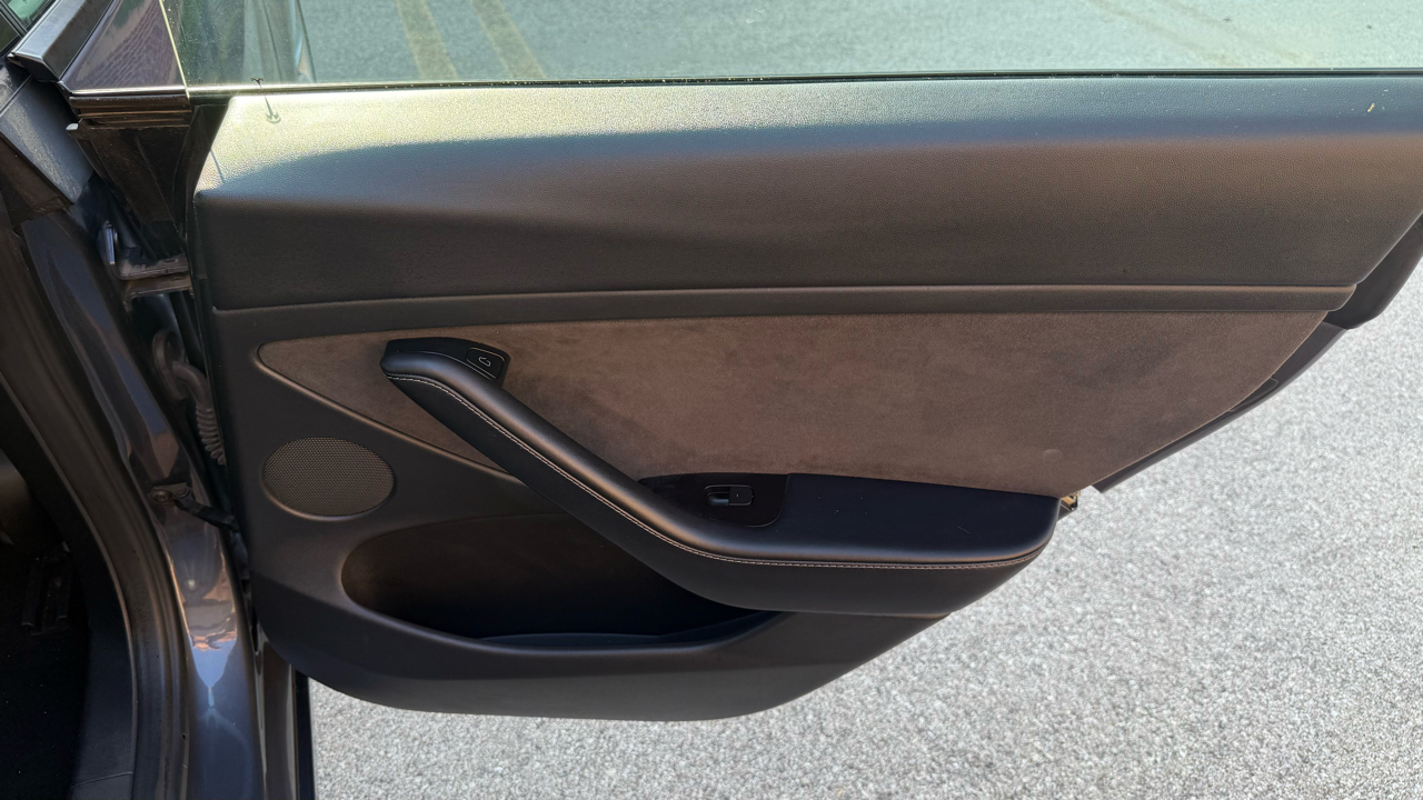 Tesla Model 3 Standard Range Plus 2022 Tesla Model 3 Standard Range Plus 2022