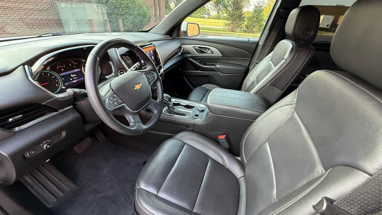 Chevrolet Traverse LT Leather FWD 2023 Chevrolet Traverse LT Leather FWD 2023