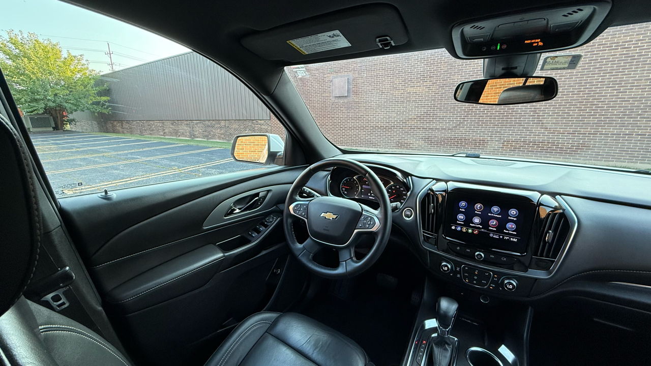 Chevrolet Traverse LT Leather FWD 2023 Chevrolet Traverse LT Leather FWD 2023